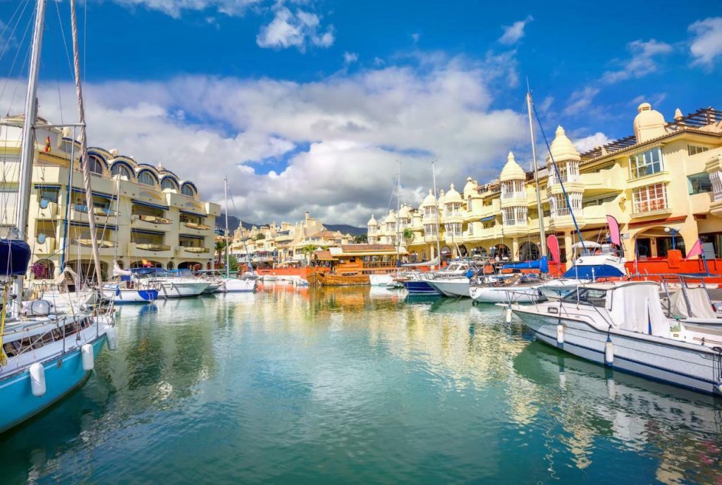 Benalmadena Painters & Decorators 1 Benalmadena Painters and decorators - wepaint.biz